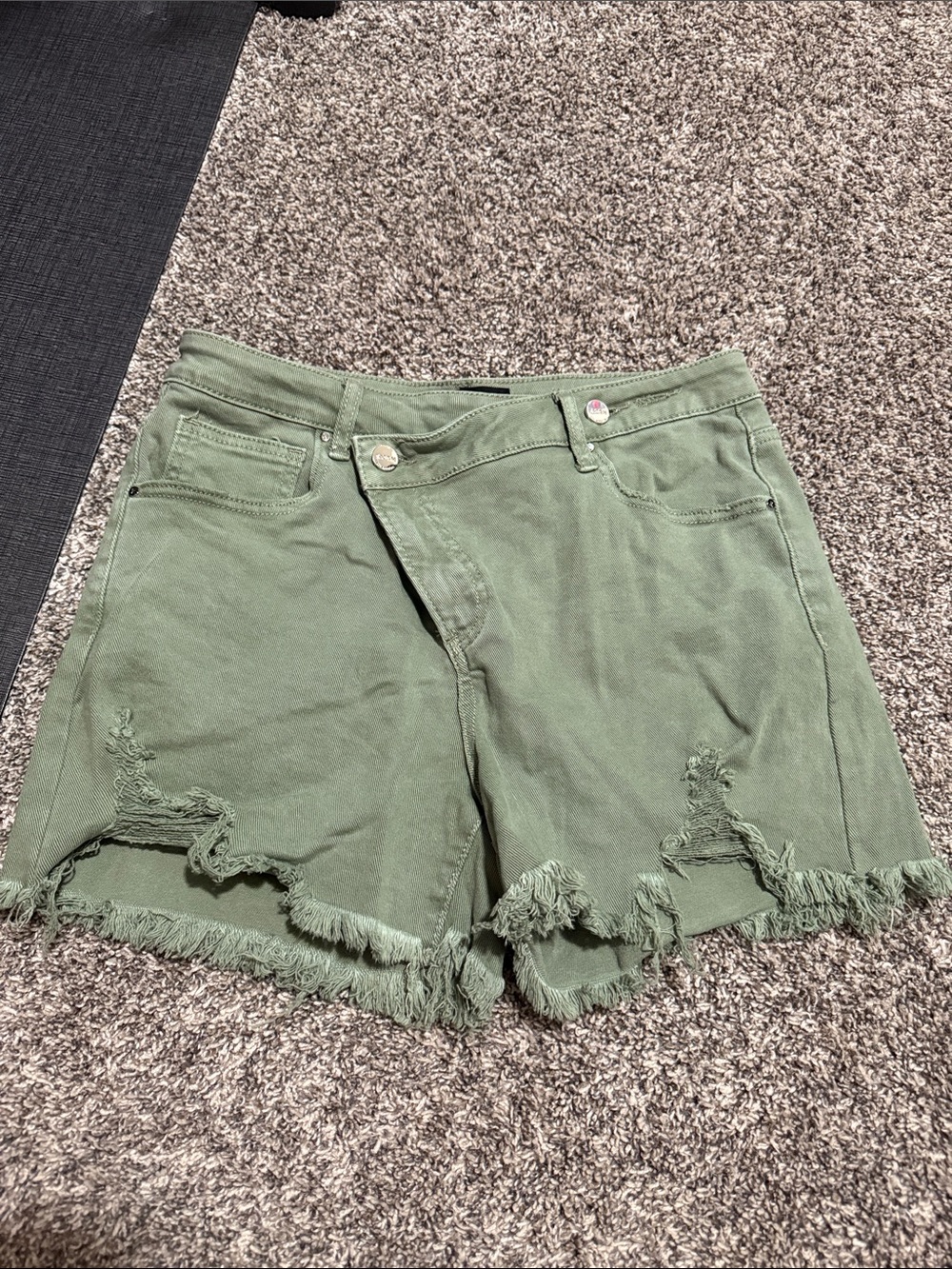 Women’s Olive Green Jean Shorts with Frayed Hem
